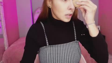 AnnyXhot online show from 03/05/25, 12:11