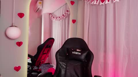 Anny  online show from 02/15/26, 08:46