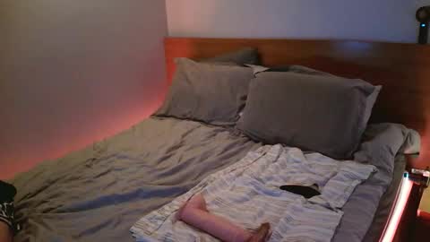 Snapshot of anonymous_fantasy_4u chatting on 11/29/25, 08:28 Anonymous Fantasy 4U online show from 11/29/25, 08:28