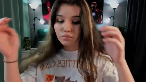 Anora online show from 11/21/25, 12:43