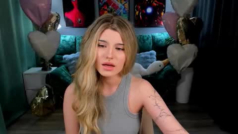 Snapshot of anoradark chatting on 02/27/26, 07:14 Anora online show from 02/27/26, 07:14