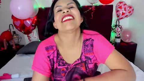 Anthonelaa   online show from 02/16/26, 07:43