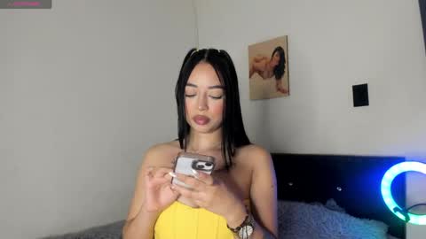 Anthonella online show from 04/28/26, 03:33