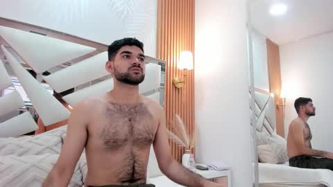 Snapshot of anthony_gray chatting on 03/03/26, 03:23 online show from 03/03/26, 03:23