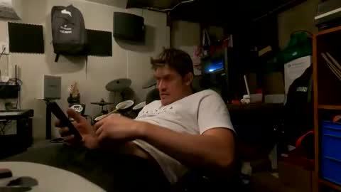 Snapshot of anthony_james6969 chatting on 12/15/25, 04:00 HornyAF in Sydney online show from 12/15/25, 04:00