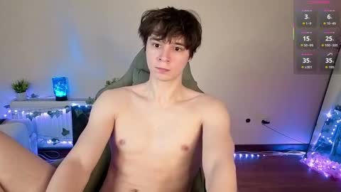 Snapshot of anthonycutie chatting on 05/17/26, 05:38 Anthony online show from 05/17/26, 05:38