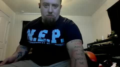 anthonygiacomazzo1 online show from 10/23/25, 09:02