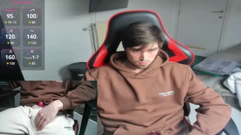 Snapshot of anthonyloveseks chatting on 03/10/25, 04:03 Anthony online show from 03/10/25, 04:03