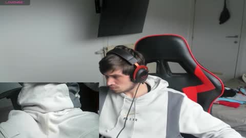 Snapshot of anthonyloveseks chatting on 03/12/25, 01:19 Anthony online show from 03/12/25, 01:19