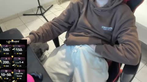 Snapshot of anthonyloveseks chatting on 11/14/25, 07:45 Anthony online show from 11/14/25, 07:45