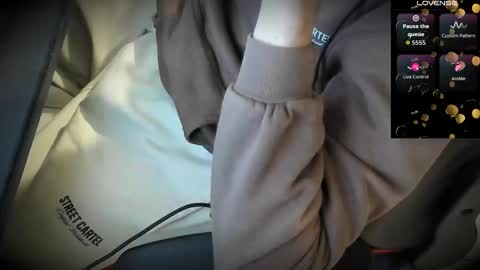 Snapshot of anthonyloveseks chatting on 12/05/25, 05:53 Anthony online show from 12/05/25, 05:53