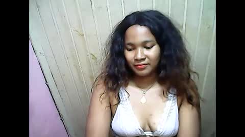 Snapshot of antine9794 chatting on 06/01/26, 09:33 antine9794 online show from 06/01/26, 09:33