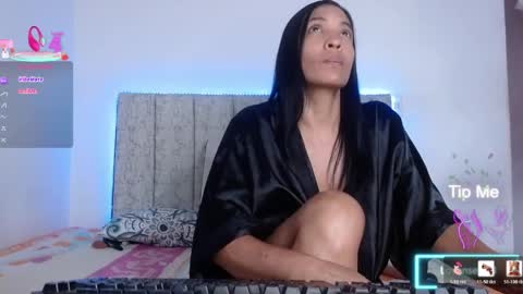 Snapshot of antonela_sweet1 chatting on 06/09/26, 05:24 Antonela online show from 06/09/26, 05:24