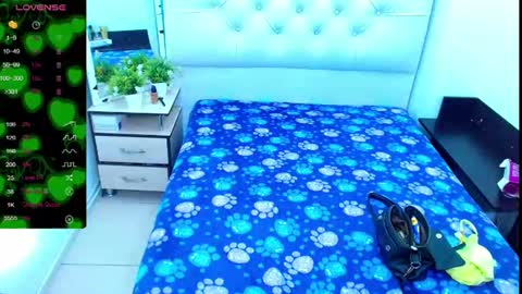 Snapshot of antonela_xx3 chatting on 01/10/25, 10:46 antonela_xx3 online show from 01/10/25, 10:46