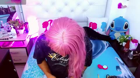 Snapshot of antonela_xx3 chatting on 03/01/25, 11:58 antonela_xx3 online show from 03/01/25, 11:58