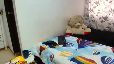 Snapshot of antonella0769 chatting on 01/21/25, 11:56 ANTONELLA WILLIAM  INDEPENDIENTE online show from 01/21/25, 11:56