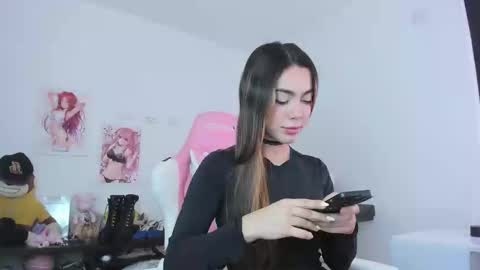 Snapshot of antonella_28_ chatting on 10/03/25, 08:39 Antonella online show from 10/03/25, 08:39