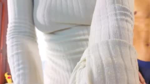 Snapshot of antonella_and_axel chatting on 05/24/26, 12:48 Antonella 20 Axel 23 online show from 05/24/26, 12:48