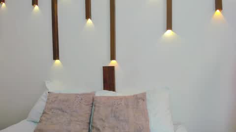 A N T O N E L L A  online show from 03/04/25, 03:15