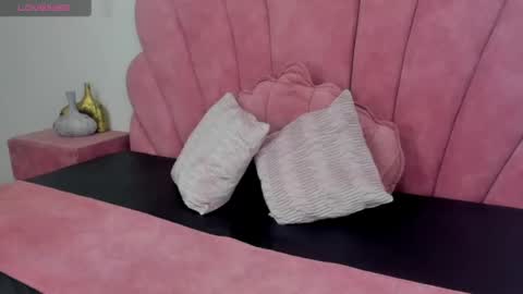 Snapshot of antonella_foxxxx chatting on 06/06/26, 12:10 antonella_foxxxx online show from 06/06/26, 12:10