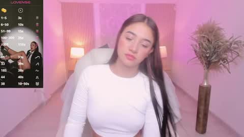 Snapshot of antonella_grayy chatting on 04/24/26, 11:12 Antonella Grayy online show from 04/24/26, 11:12