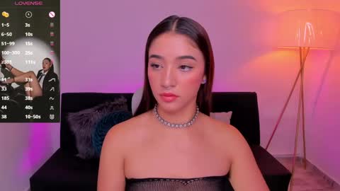 Snapshot of antonella_grayy chatting on 05/15/26, 12:23 Antonella Grayy online show from 05/15/26, 12:23