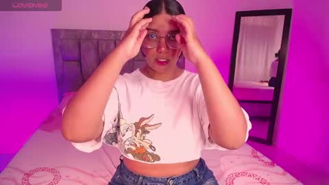 Snapshot of antonella_hot_x chatting on 11/01/25, 09:17 Antonella online show from 11/01/25, 09:17