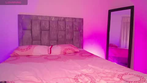 Antonella online show from 11/08/25, 09:57