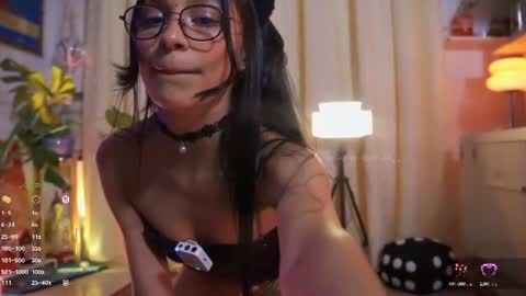 Snapshot of antonella_maitt chatting on 06/21/26, 12:24 Nell. online show from 06/21/26, 12:24