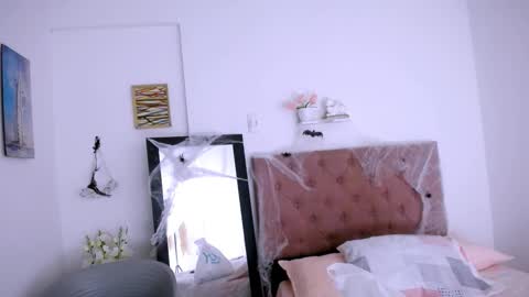 antonella online show from 10/10/25, 09:08