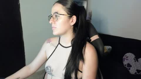 Snapshot of antonella_naughty1 chatting on 05/29/26, 08:29 antonella online show from 05/29/26, 08:29