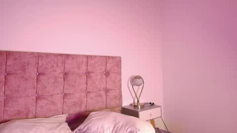 antonella online show from 03/18/26, 03:42