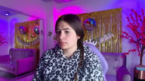 Antonella  online show from 12/17/25, 03:34