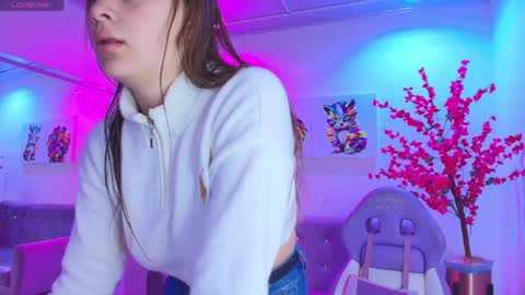 Snapshot of antonella_wiild chatting on 04/26/26, 03:48 Antonella online show from 04/26/26, 03:48