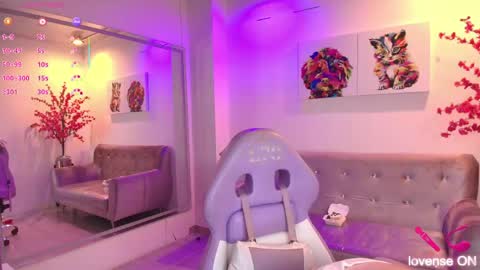 Snapshot of antonella_wiild chatting on 05/16/26, 03:58 Antonella online show from 05/16/26, 03:58