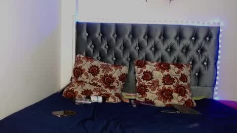 Snapshot of antonellaandnoah chatting on 03/03/25, 10:42 AntonellaAndNoah online show from 03/03/25, 10:42