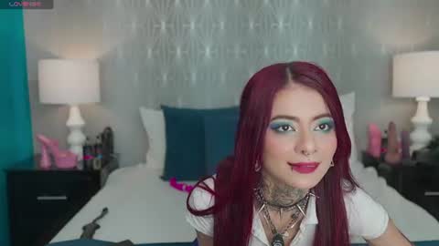 Snapshot of antonellaescudero chatting on 06/16/26, 10:34 AntonellaEscudero online show from 06/16/26, 10:34