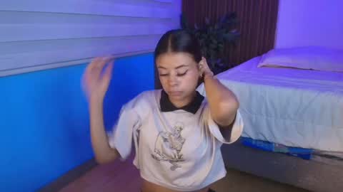 Antonella online show from 05/26/26, 03:24