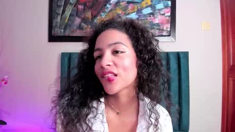 AntonellaHall  online show from 11/24/25, 12:16