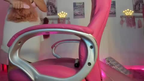 ANTONELLA online show from 02/07/25, 01:01