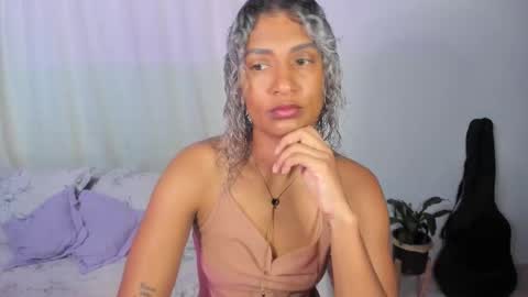 Sarah online show from 10/26/25, 03:40