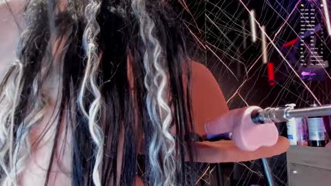 Antonella Russel online show from 12/15/24, 10:07