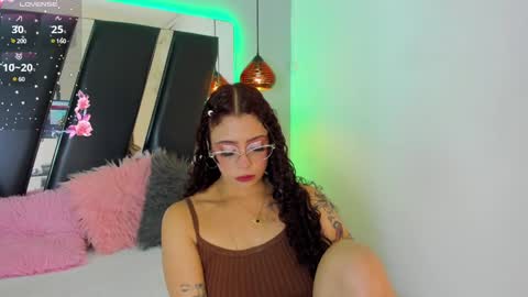 A N T O N E L L E  online show from 02/07/25, 11:34