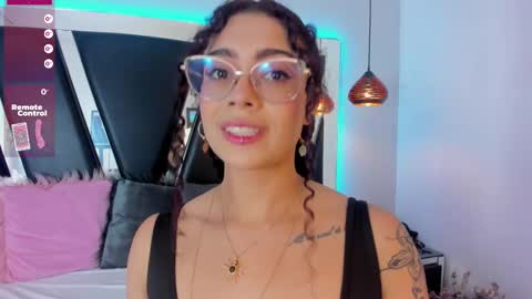 A N T O N E L L E  online show from 02/09/25, 12:08