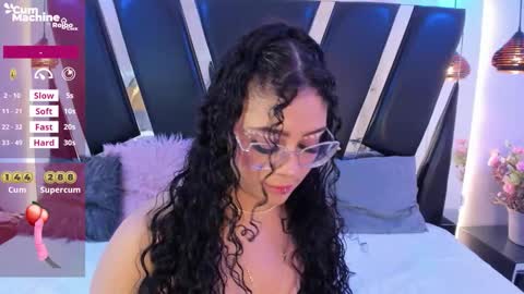 A N T O N E L L E  online show from 10/14/25, 10:49