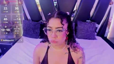 A N T O N E L L E  online show from 11/09/25, 11:30