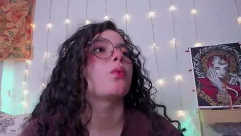 Antonia online show from 10/13/25, 02:22