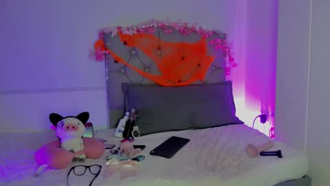 antonieta23 online show from 10/28/25, 07:34