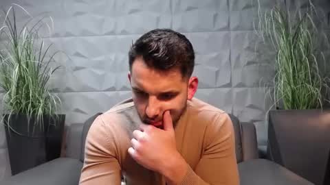 HI My name is Antonio online show from 01/05/25, 08:00