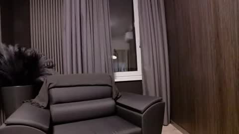 HI My name is Antonio online show from 11/21/25, 08:07